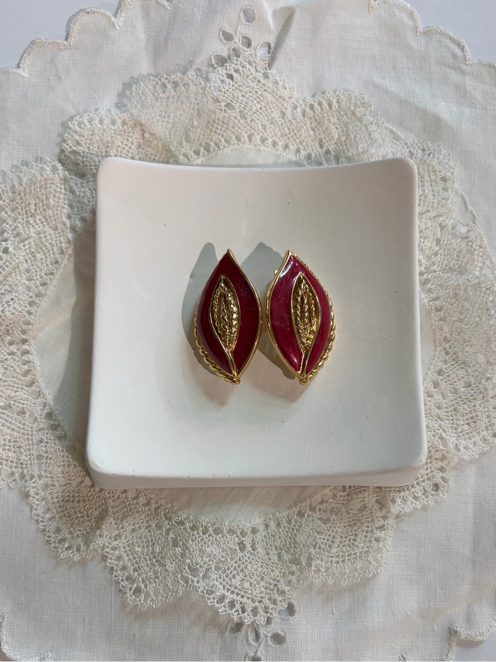 Vintage Trifari Gold and Burgundy Leaf Motif Women’s Clip On Earrings